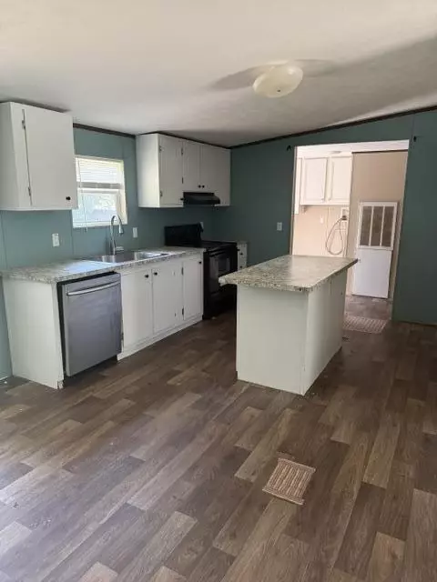 545 E Williams Ave, Crestview, FL 32539 photo 5