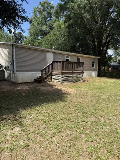 545 E Williams Ave, Crestview, FL 32539 photo 2