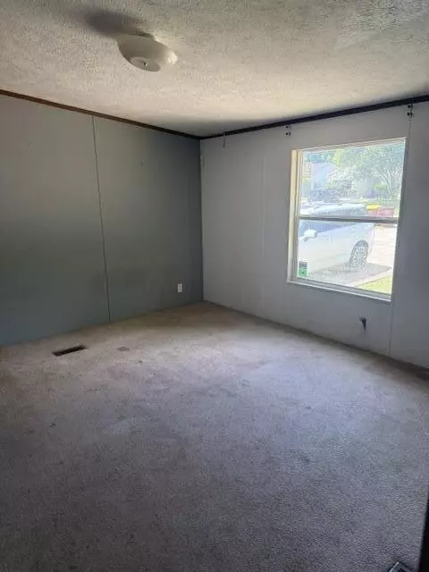 545 E Williams Ave, Crestview, FL 32539 photo 7