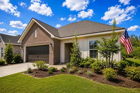 Exterior - 124 E Apollo Ave, Freeport, FL 32439 photo 2 of 9