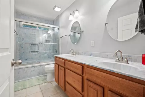 Bath - 4761 Connor Dr, Crestview, FL 32539 photo 3 of 3