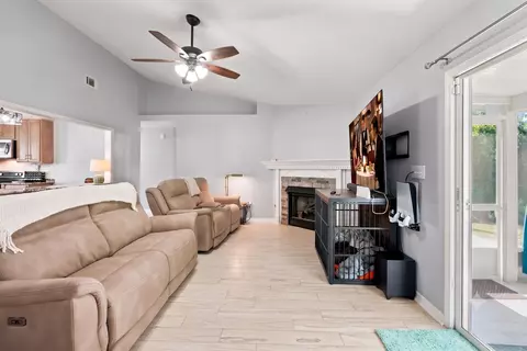 Living - 4761 Connor Dr, Crestview, FL 32539 photo 2 of 2