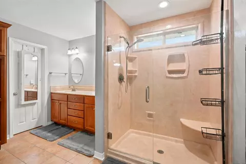 Bath - 4761 Connor Dr, Crestview, FL 32539 photo 2 of 3