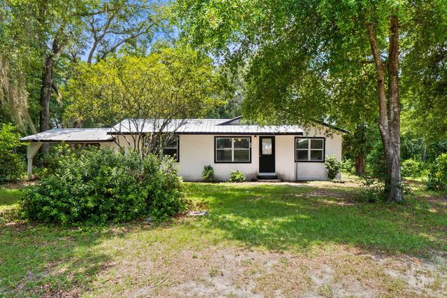 668 Wrights Creek Rd, Caryville, FL 32427