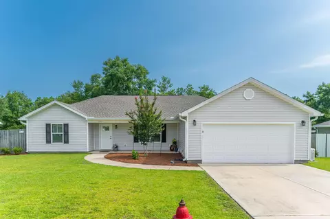 1154 Oakwood Lakes Blvd, Defuniak Springs, FL 32433