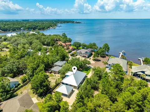 521 Shelter Cove Dr, Santa Rosa Beach, FL 32459
