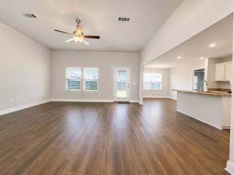 Living - 2609 Prominence Ln, Crestview, FL 32536 photo 1 of 3