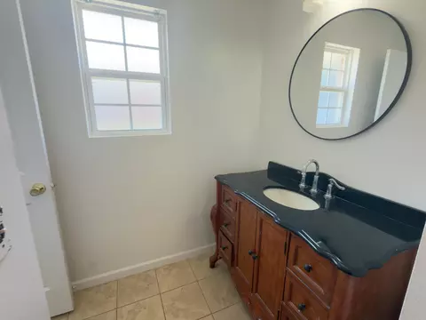 Bath - 5210 Moore Loop, Crestview, FL 32536 photo 1 of 3
