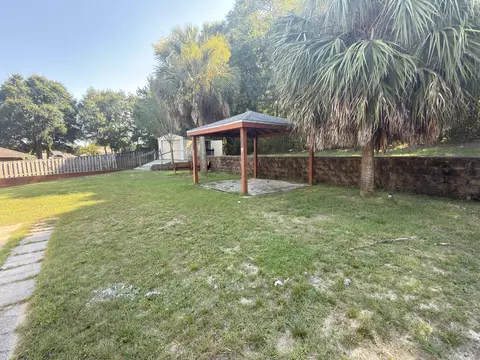 Exterior - 5210 Moore Loop, Crestview, FL 32536 photo 2 of 3