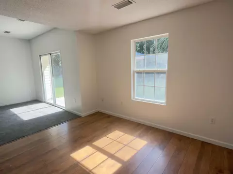 Living - 5210 Moore Loop, Crestview, FL 32536 photo 2 of 4