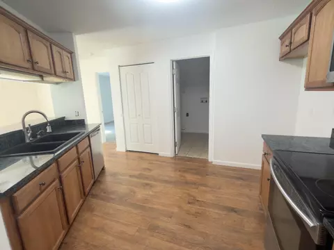 Kitchen - 5210 Moore Loop, Crestview, FL 32536 photo 1 of 3