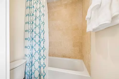 Bath - 94 Nonesuch Way, Alys Beach, FL 32461 photo 10 of 11