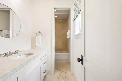 Bath - 94 Nonesuch Way, Alys Beach, FL 32461 photo 9 of 11