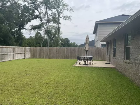 Exterior - 124 Ridgeway Cir, Crestview, FL 32536 photo 3 of 4