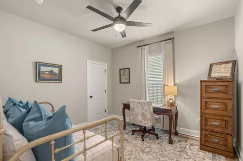 Bedroom - 160 Hydrangea Blvd, Freeport, FL 32439 photo 4 of 7
