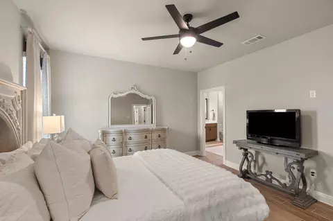 Bedroom - 160 Hydrangea Blvd, Freeport, FL 32439 photo 2 of 7