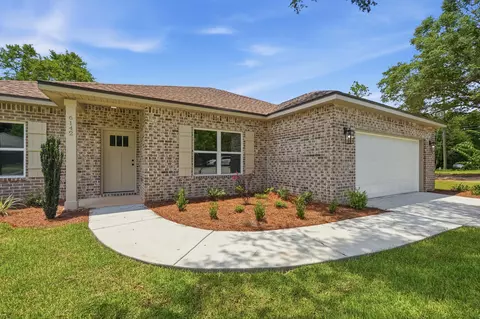 6142 Clover St, Crestview, FL 32539 photo 5