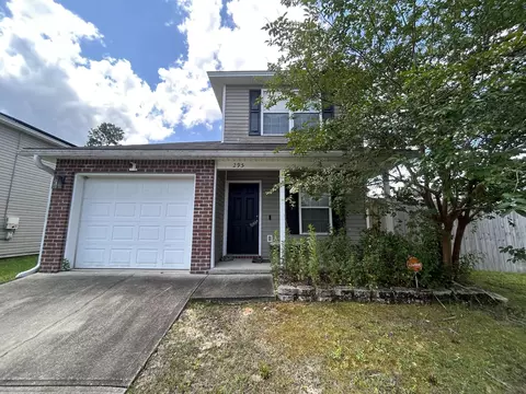 295 Dahlquist Dr, Crestview, FL 32539 photo 1