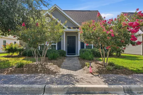 268 Cornelia St, Freeport, FL 32439 photo 1