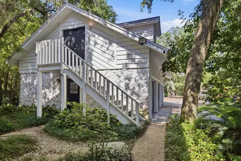 Exterior - 35 Warwick Dr, Shalimar, FL 32579 photo 4 of 16