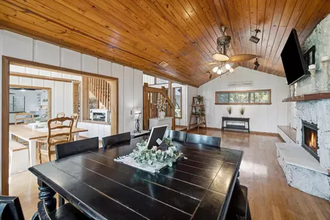 Dining - 35 Warwick Dr, Shalimar, FL 32579 photo 3 of 5