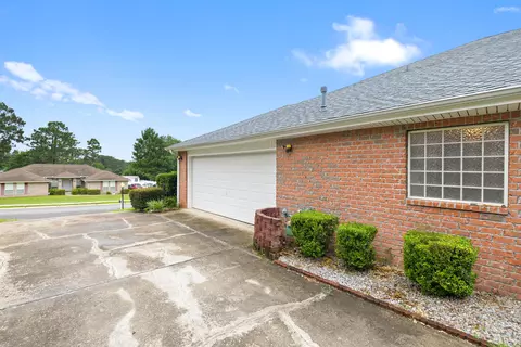 Other - 2652 Paddock Cir, Crestview, FL 32536 photo 21 of 33