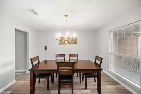 Dining - 2652 Paddock Cir, Crestview, FL 32536 photo 1 of 5