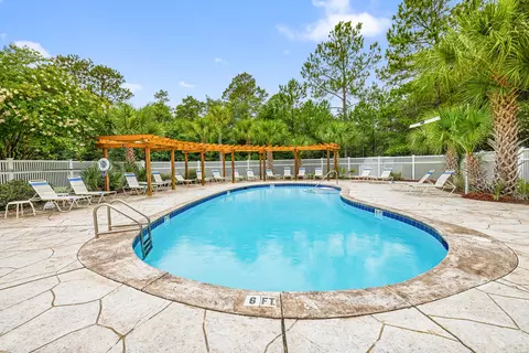 Exterior - 2652 Paddock Cir, Crestview, FL 32536 photo 22 of 24