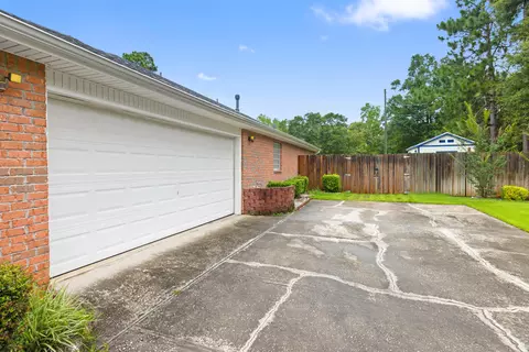 Other - 2652 Paddock Cir, Crestview, FL 32536 photo 20 of 33
