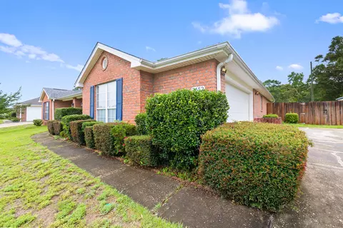 Exterior - 2652 Paddock Cir, Crestview, FL 32536 photo 17 of 24