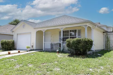 240 Bent Arrow Dr, Destin, FL 32541
