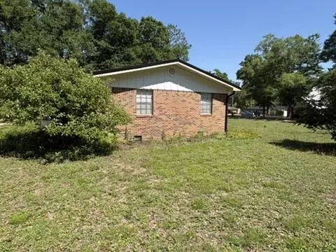Exterior - 1540 Texas Pkwy, Crestview, FL 32536 photo 7 of 8