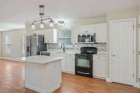 Kitchen - 315 Apple Dr, Crestview, FL 32536 photo 1 of 3
