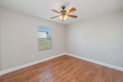 Bedroom - 315 Apple Dr, Crestview, FL 32536 photo 4 of 5