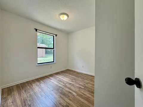 556 Lee Ave, Crestview, FL 32539 photo 9