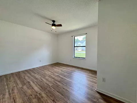 556 Lee Ave, Crestview, FL 32539 photo 7