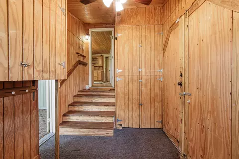 Entry Way - 768 3rd St, Chipley, FL 32428 photo 8 of 10