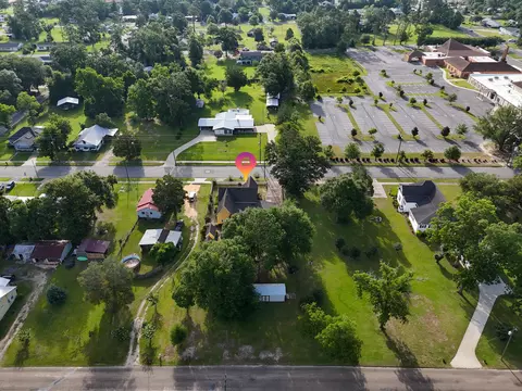 View/Area - 768 3rd St, Chipley, FL 32428 photo 4 of 5
