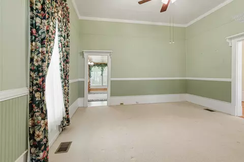 Living - 768 3rd St, Chipley, FL 32428 photo 7 of 7