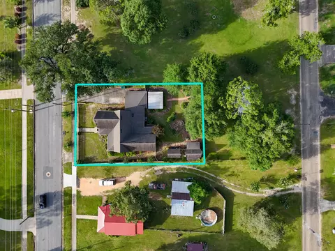 View/Area - 768 3rd St, Chipley, FL 32428 photo 1 of 5