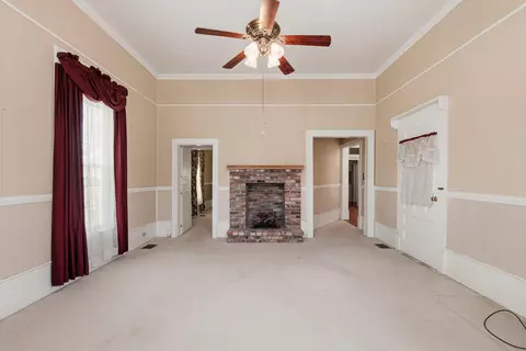 Living - 768 3rd St, Chipley, FL 32428 photo 1 of 7
