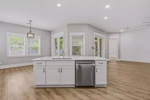 258 W Bayou Forest Dr, Freeport, FL 32439 photo 7