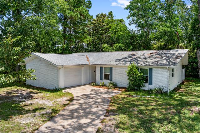 101 Villa Ct, Panama City Beach, FL 32413