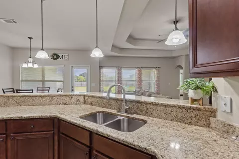 Kitchen - 6229 Lapis Ln, Crestview, FL 32539 photo 5 of 5