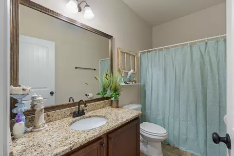 Bath - 6229 Lapis Ln, Crestview, FL 32539 photo 2 of 2