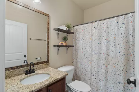 Bath - 6229 Lapis Ln, Crestview, FL 32539 photo 1 of 2