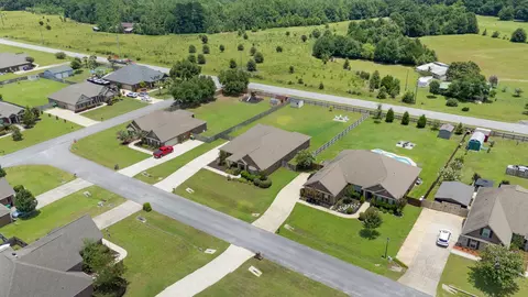 View/Area - 6229 Lapis Ln, Crestview, FL 32539 photo 2 of 10