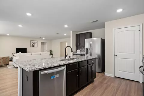 Kitchen - 352 Merlin Ct, Crestview, FL 32539 photo 3 of 7