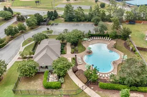 Exterior - 352 Merlin Ct, Crestview, FL 32539 photo 10 of 12
