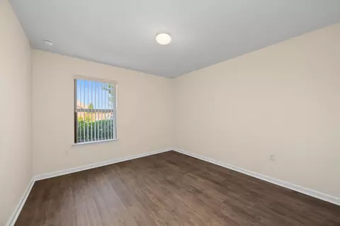 Bedroom - 352 Merlin Ct, Crestview, FL 32539 photo 6 of 9